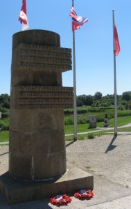 2012-08-11 Monuments signaux and the Major Howard Memorial