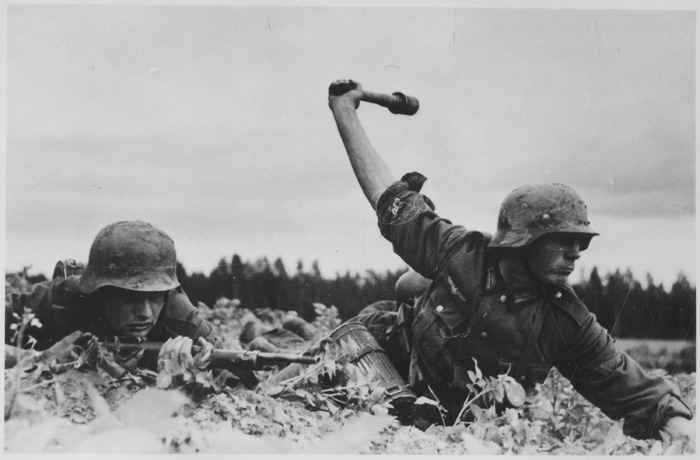 German troops in Russia, 1941. Although the invasion is remembered as a failure, the winter of 1941/1942 was in fact a period of German strategic success.